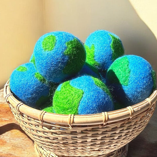 sustainable, zero waste, earth - friendly, plastic - free Earth Ball Dryer Ball - Bamboo Switch