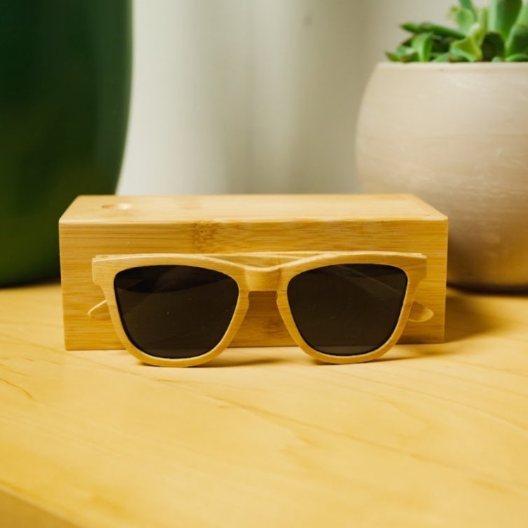 https://www.bambooswitch.com/cdn/shop/products/bamboo-sunglasses-679348.jpg?v=1688603536